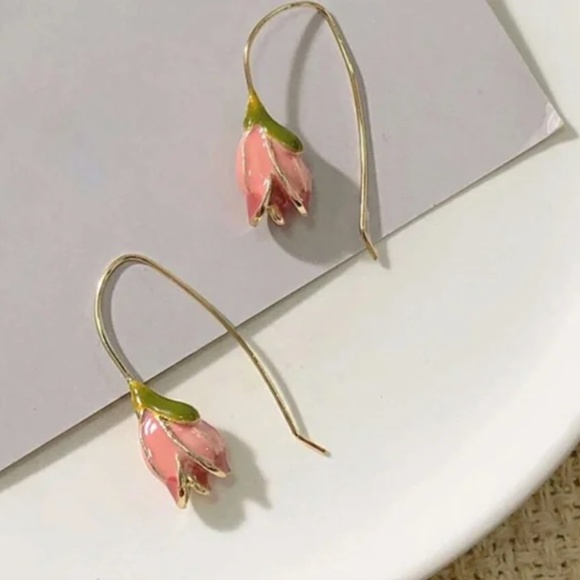 ❤️ FREE Tulip Floral Flower Hipster Hippie Art Chic Glam Girly Modern Earrings - Picture 2 of 6